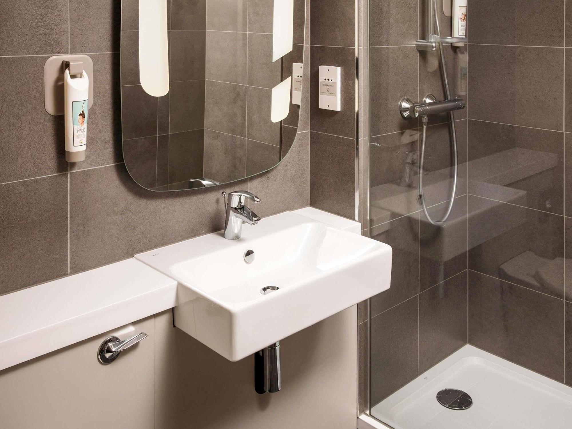 Ibis Coventry South Hotell Exteriör bild
